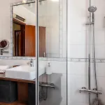 Linos House * 阿通奎亚·达·巴利亚