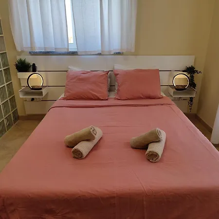 Linos House Quarto em Acomodações Particulares *