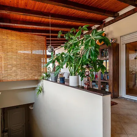 Linos House *